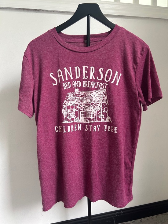 Tops - Sanderson Bed and Breakfast Graphic T-Shirt - Berry